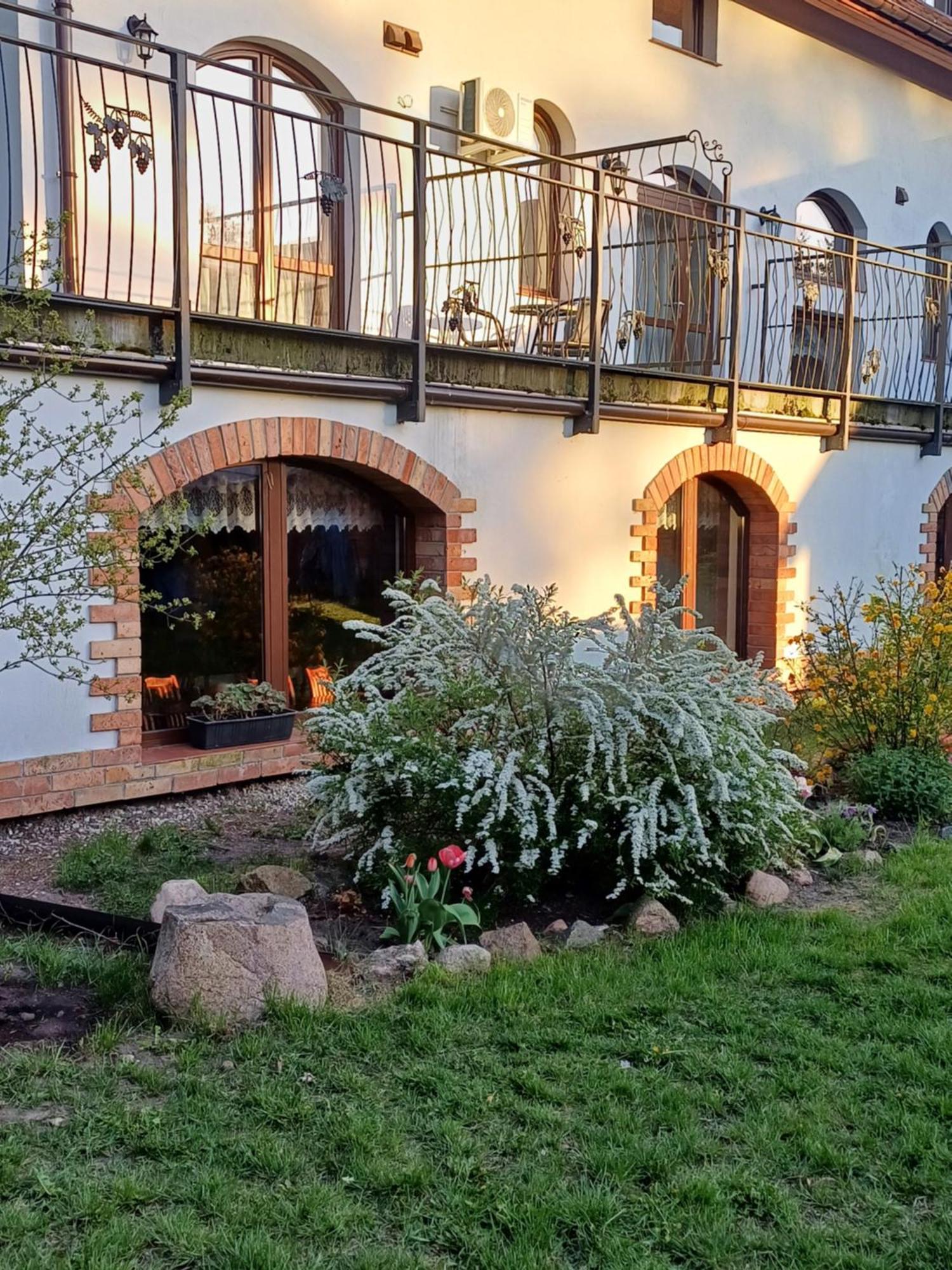 Gosciniec Twoje Mazury Nad Jeziorem Sniardwy Tuz Obok Plazy Nowe Guty Exterior photo